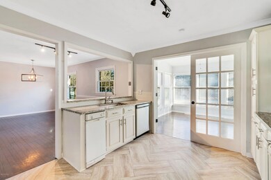 109 Doris Ave, Jacksonville, NC 28540 - photo 4