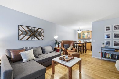 520 Ridgewood Ave unit 107, Minneapolis, MN 55403 - photo 5