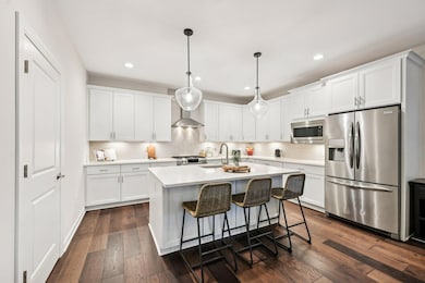 5050 Green Vista Crossing, Shawnee Hills, OH 43065 - photo 2