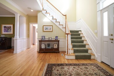 759 Waldens Pond Rd, Albany, NY 12203 - photo 3