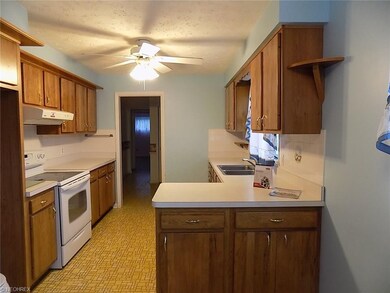 Custom kitchen by Fraley & Fox in 2004.