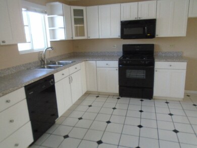 632 Larkspur Ln, Matteson, IL 60443 - photo 5