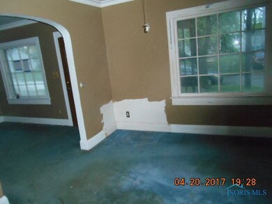 1953 Talbot St, Toledo, OH 43613 - photo 4