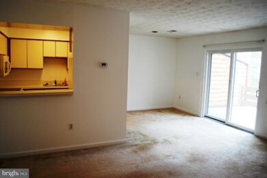 7511 Weather Worn Way unit C, Columbia, MD 21046 - photo 3