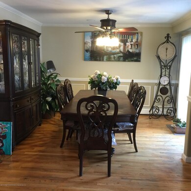 45 Chesterfield Ln, Staten Island, NY 10314 - photo 6