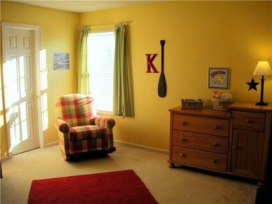 10219 Brushfield Ln, Fishers, IN 46037 - photo 7