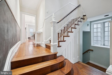 2221 Locust St, Philadelphia, PA 19103 - photo 3