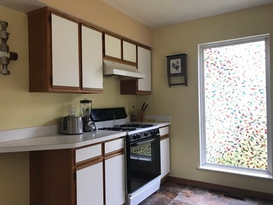 1838 Cambridge Dr, Carpentersville, IL 60110 - photo 3