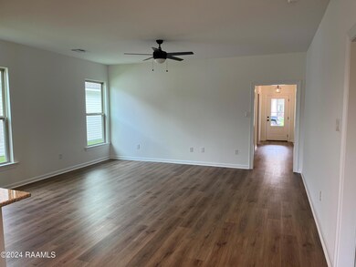 ABC72 LIVING ROOM