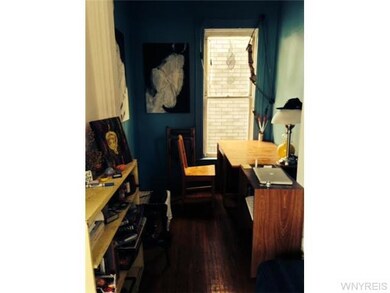 Studio/Study/Office