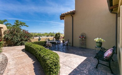 004_Patio