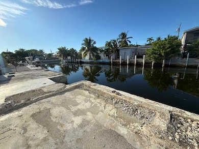 19 Luna Ln, Big Coppitt Key, FL 33040 - photo 2