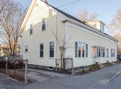 6 Elm St, Newmarket, NH 03857 - photo 2