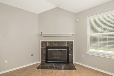 5104 Caprock Dr, Pearland, TX 77584 - photo 6