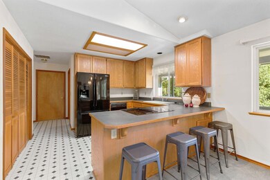 1404 Russell Rd, Merlin, OR 97532 - photo 7