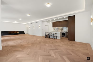 171 W 57th St unit 6B, New York, NY 10019 - photo 4