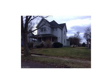 121 Park Ave, Coshocton, OH 43812 - photo 2