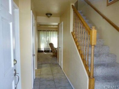 Interior Entry Way Showing Two Tone Paint, Ceramic