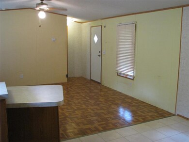 751 Cowboys Ln, Springtown, TX 76082 - photo 4