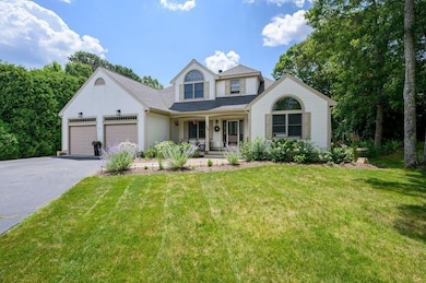 108 Old Campus Dr, Falmouth, MA 02536 - photo 2