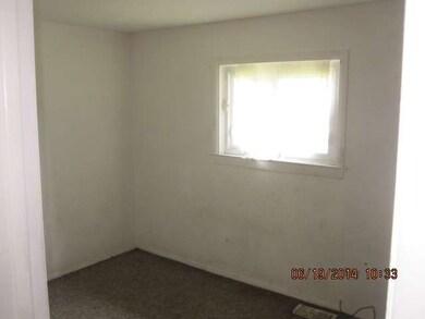 2113 Jethro Ave, Zion, IL 60099 - photo 3