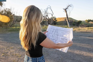 7771 W Ranch Ln, Vacaville, CA 95688 - photo 5