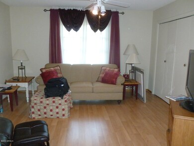 10879 W Emerald Dr, Sun City, AZ 85351 - photo 4