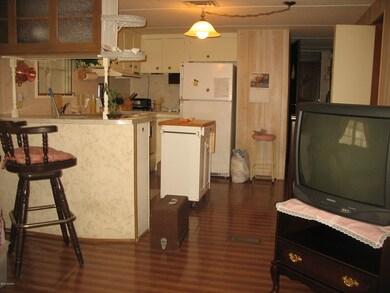 5738 Box R Kitchen