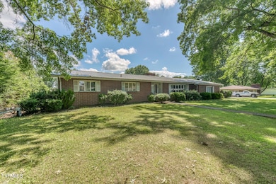 876 Falcon Dr NE, Abingdon, VA 24210 - photo 2