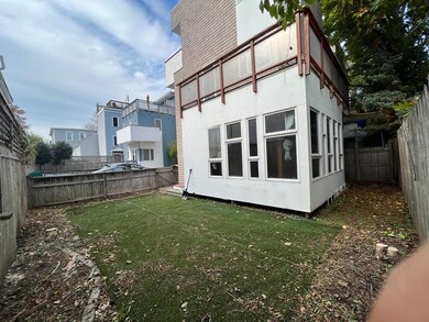 222 Hurley St unit 6, Cambridge, MA 02141 - photo 2