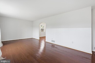 10 Matthews Ave, Cockeysville, MD 21030 - photo 5