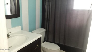 1212 Davis St unit 1212 And 1214, Jacksonville, NC 28540 - photo 6