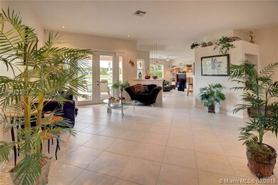OPEN FLOOR-PLAN FILLED WITH NATURAL LIGHT.