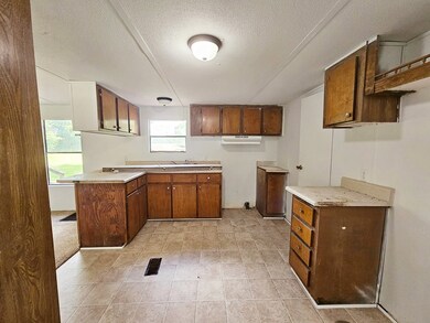 3102 Rich Ave, Albany, GA 31705 - photo 7