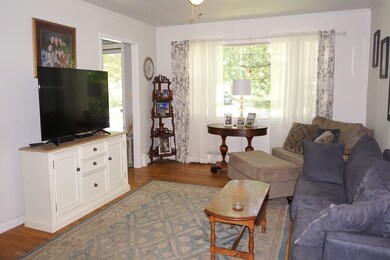 263 N Grove St, Rutland, VT 05701 - photo 3