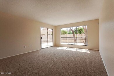 family-room-looking-to-patio
