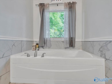 14058 E Limestone Rd, Harvest, AL 35749 - photo 5