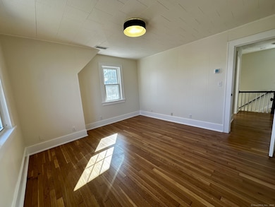 336 Federal Rd unit 2nd floor, Brookfield, CT 06804 - photo 7