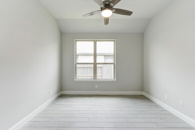 19034 Andalusian Glen Ln, Tomball, TX 77377 - photo 4