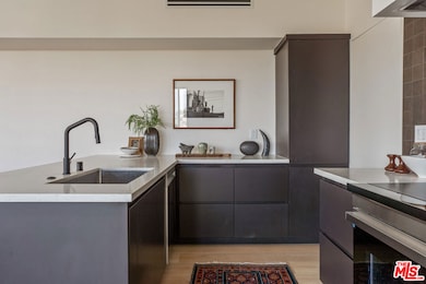 4691 Glenalbyn Dr, Los Angeles, CA 90065 - photo 6