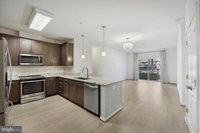 Enclave unit S111, Fairfax, VA 22031 - photo 5