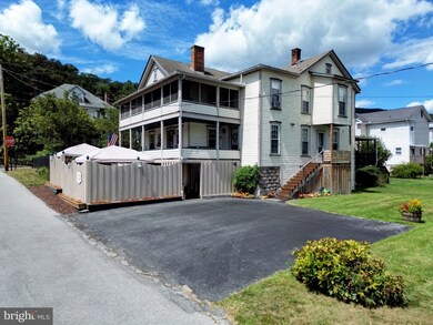 207 N Spring St, Everett, PA 15537 - photo 2