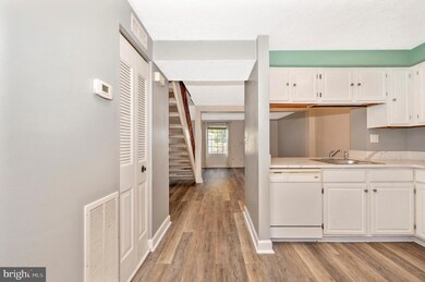 5825 Whitfield Ct, Frederick, MD 21703 - photo 7