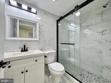 1024 Race St unit 3A, Philadelphia, PA 19107 - photo 7