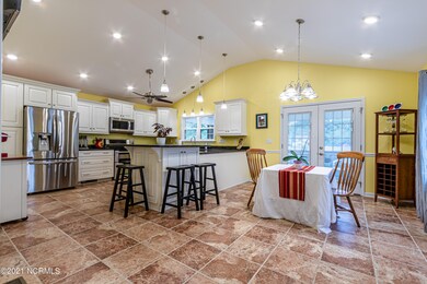 308 Forest Grove Ave, Jacksonville, NC 28540 - photo 7