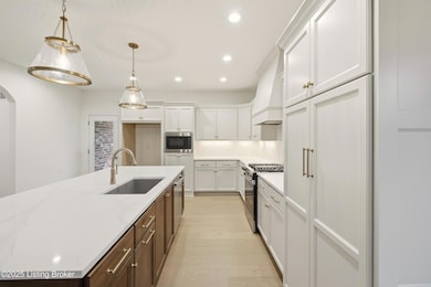 4011 Thomas Farm Dr, Louisville, KY 40299 - photo 7