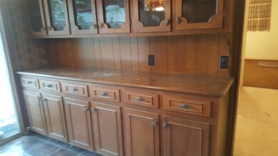 10218 Candlewood Dr, Houston, TX 77042 - photo 6