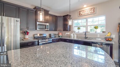 586 English Oak Ln, Prince Frederick, MD 20678 - photo 3