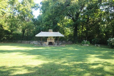 705 W College St, Dickson, TN 37055 - photo 7