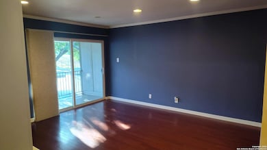 100 Lorenz Rd unit 302, San Antonio, TX 78209 - photo 5